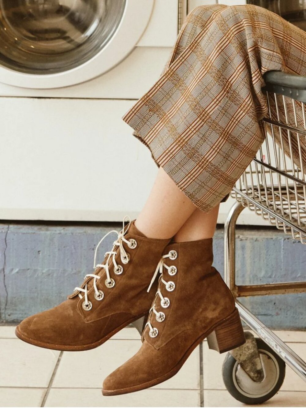 Frēda Salvador ACE lace up boot in brown suede (Sz 9)